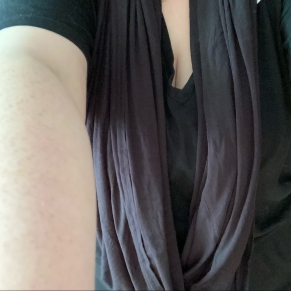 Kushies infinity scarf/ nursing cover - Picture 3 of 5